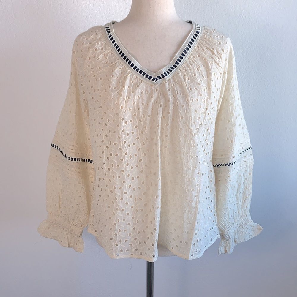 Listicle Eyelet Crochet Lace Ivory Puff Sleeve Cotton V-Neck Blouse Top Sz S